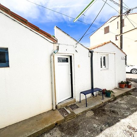 Maisonnette De Pecheur Chauffee Et Climatisee Port-la-Nouvelle Exterior foto