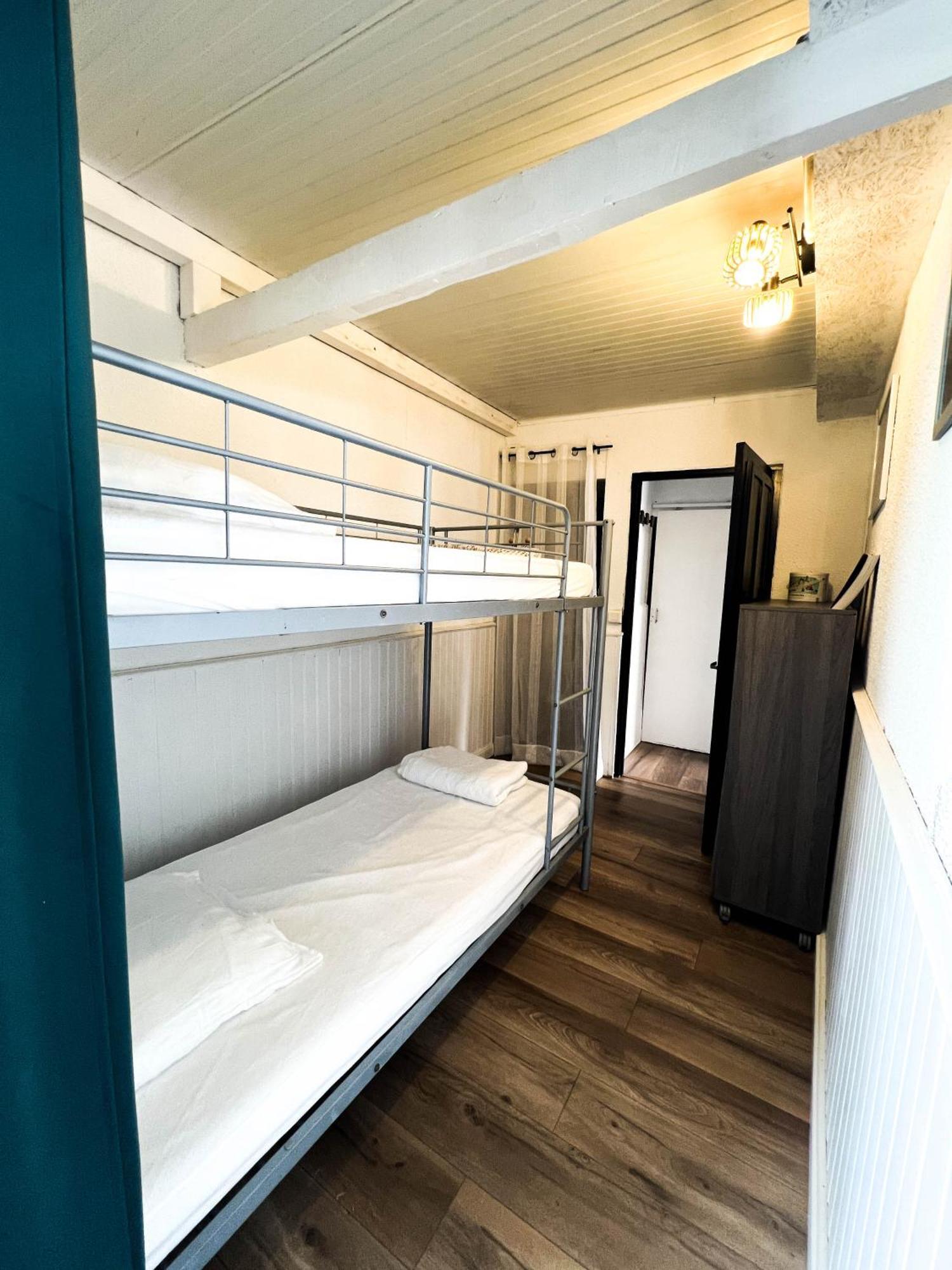 Maisonnette De Pecheur Chauffee Et Climatisee Port-la-Nouvelle Exterior foto